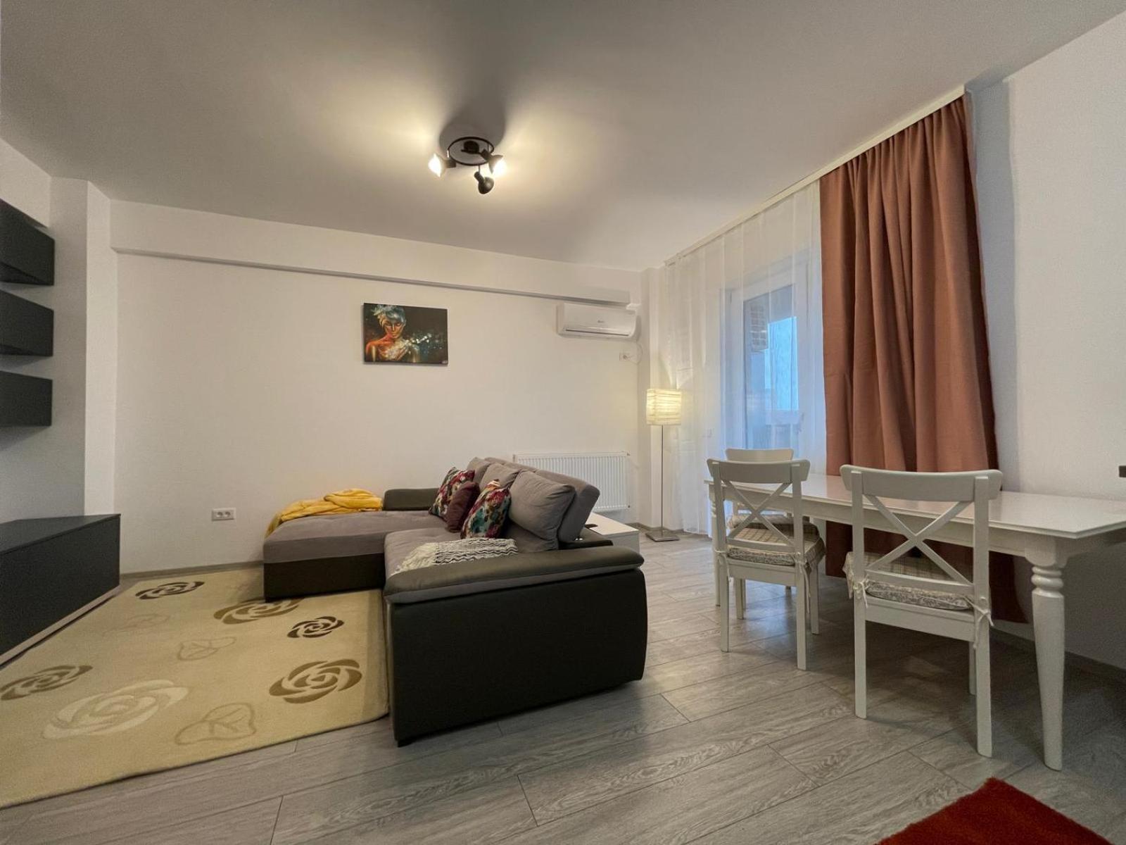 Palas Retreat - Q Residence Iasi Luaran gambar