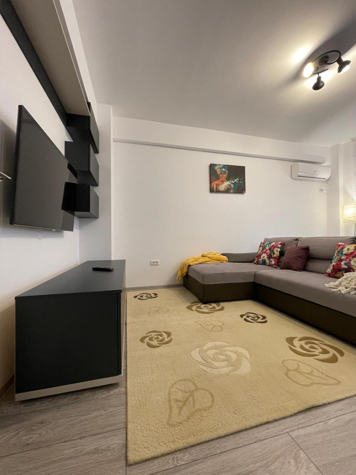 Palas Retreat - Q Residence Iasi Luaran gambar