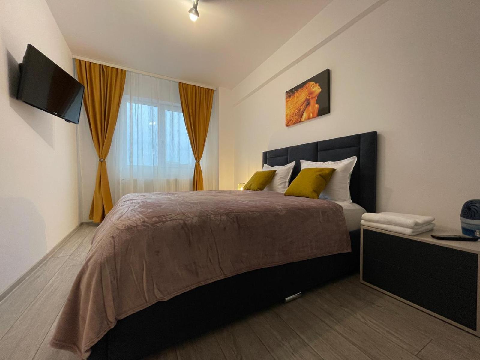 Palas Retreat - Q Residence Iasi Luaran gambar