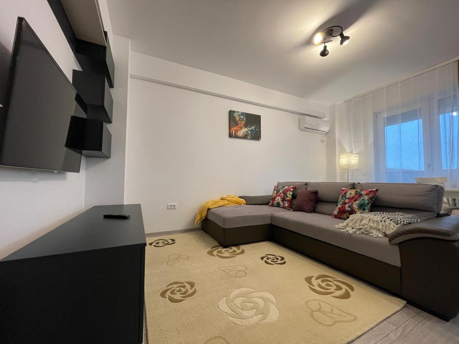 Palas Retreat - Q Residence Iasi Luaran gambar