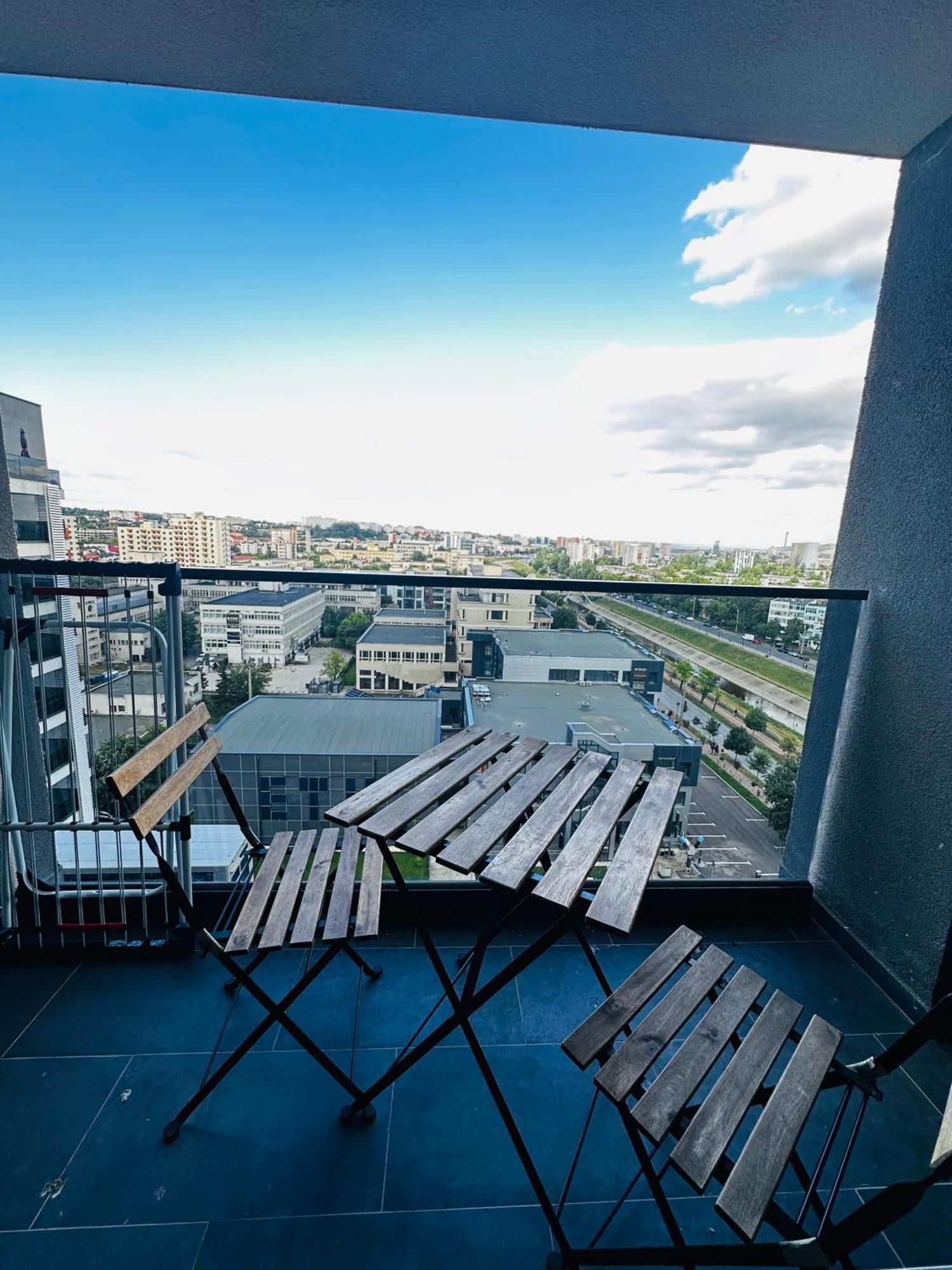 Palas Retreat - Q Residence Iasi Luaran gambar